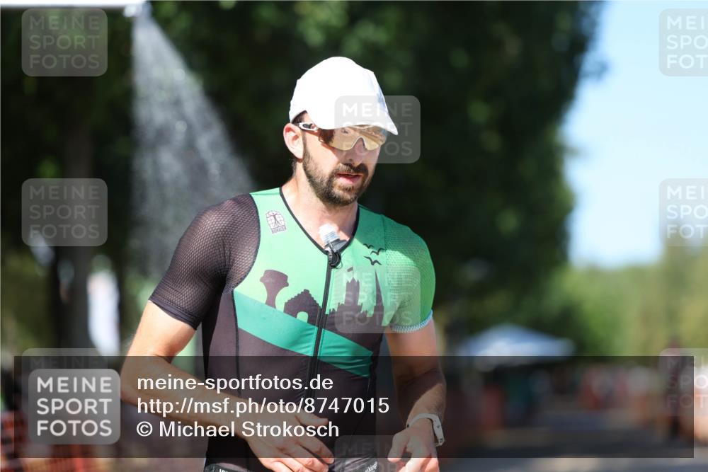 07.09.2025 - 19. Norderstedt Triathlon Michael Strokosch http://msf.ph/oto/8747015 07.09.2025 14:49:36 Laufen 985, 1037 meine-sportfotos.de