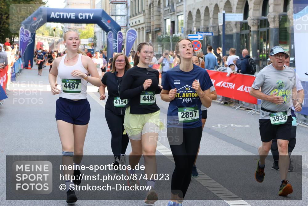 07.09.2025 - BARMER Alsterlauf Strokosch-Dieckow http://msf.ph/oto/8747023 07.09.2025 10:16:52 Ziel 2031, 2066, 2222, 2268, 2447, 2448, 2470, 2555, 2718, 2720, 2858, 2946, 3231, 3811, 4065, 4109, 4324, 4325, 4396, 4492, 4650, 4680, 4758, 5232, 5547, 6292 meine-sportfotos.de