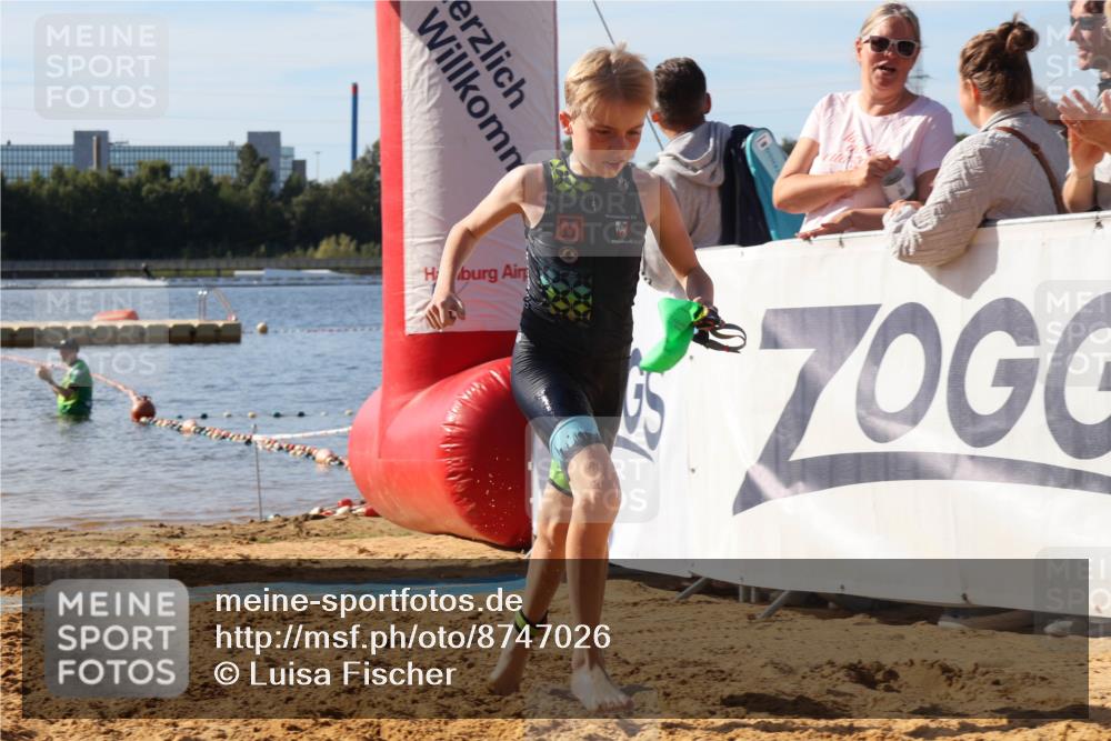 07.09.2025 - 19. Norderstedt Triathlon Luisa Fischer http://msf.ph/oto/8747026 07.09.2025 10:27:51 Schwimmen 85 meine-sportfotos.de