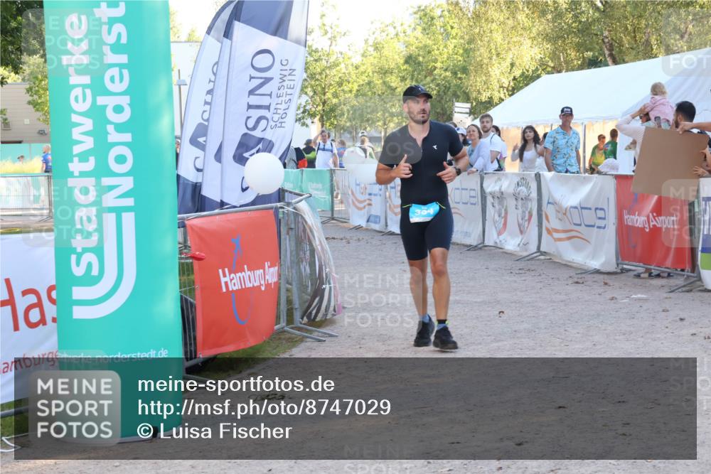 07.09.2025 - 19. Norderstedt Triathlon Luisa Fischer http://msf.ph/oto/8747029 07.09.2025 17:31:33 Ziel 384 meine-sportfotos.de