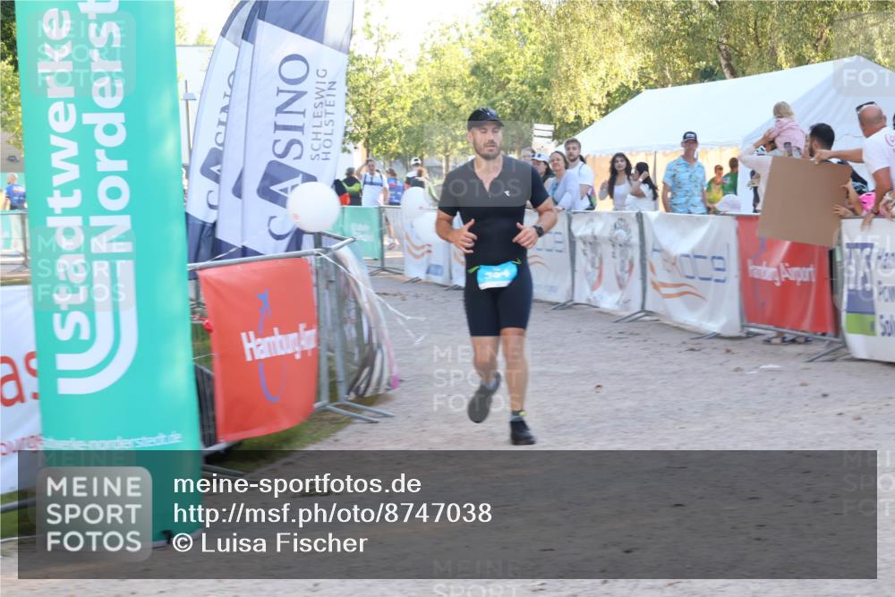 07.09.2025 - 19. Norderstedt Triathlon Luisa Fischer http://msf.ph/oto/8747038 07.09.2025 17:31:33 Ziel 384 meine-sportfotos.de
