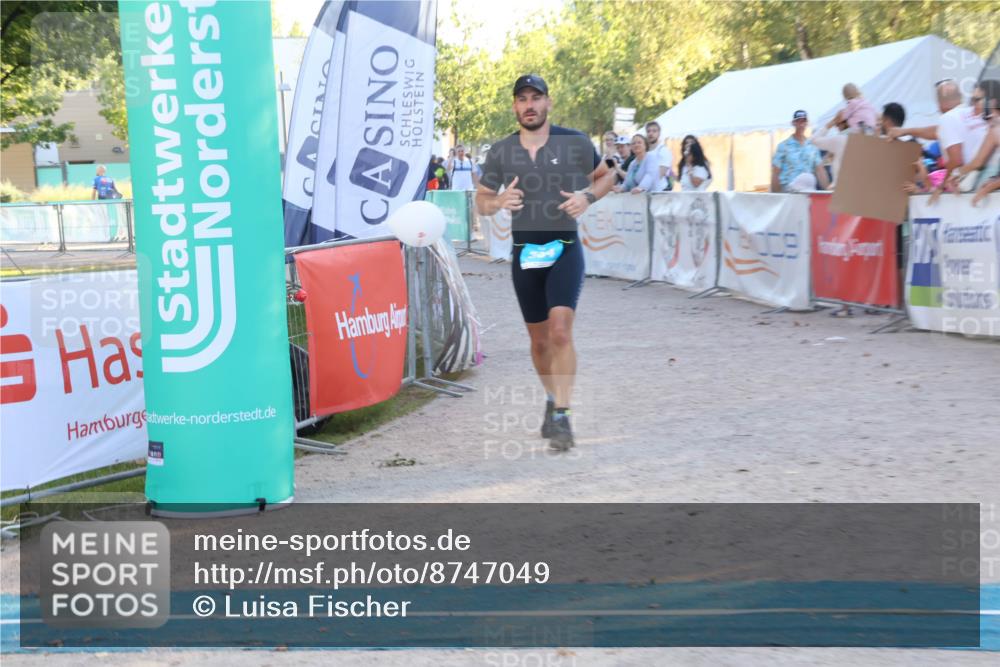 07.09.2025 - 19. Norderstedt Triathlon Luisa Fischer http://msf.ph/oto/8747049 07.09.2025 17:31:33 Ziel 384 meine-sportfotos.de