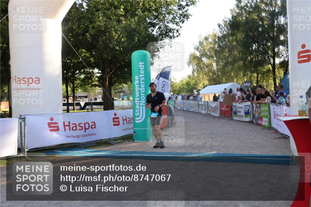 07.09.2025 - 19. Norderstedt Triathlon Luisa Fischer http://msf.ph/oto/8747067 07.09.2025 17:31:35 Ziel 384 meine-sportfotos.de