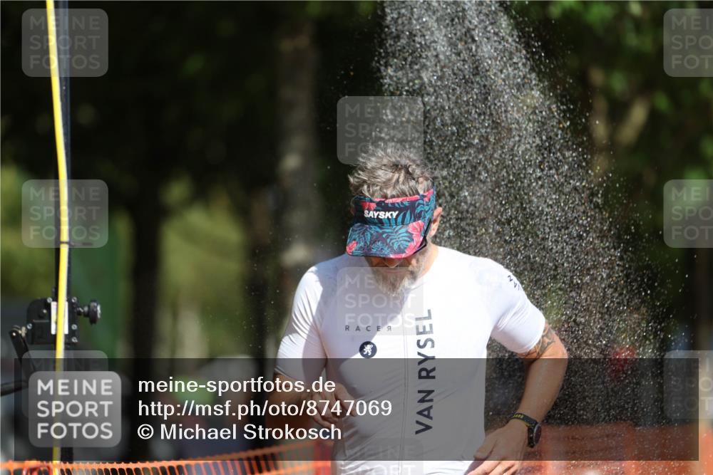 07.09.2025 - 19. Norderstedt Triathlon Michael Strokosch http://msf.ph/oto/8747069 07.09.2025 12:00:55 Laufen 284, 1152 meine-sportfotos.de