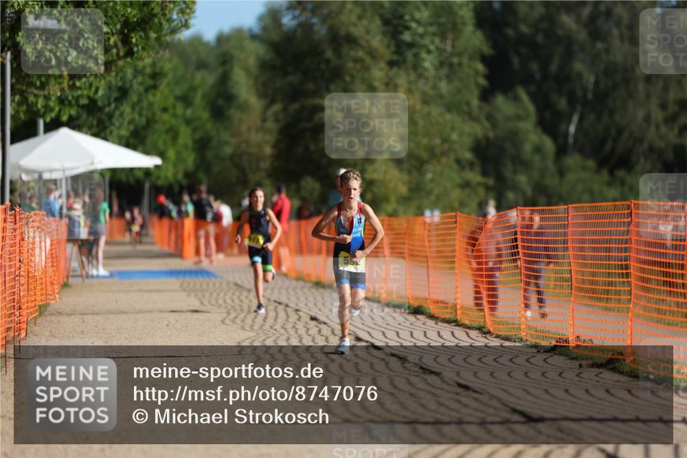 07.09.2025 - 19. Norderstedt Triathlon Michael Strokosch http://msf.ph/oto/8747076 07.09.2025 09:45:11 Laufen 567, 592 meine-sportfotos.de