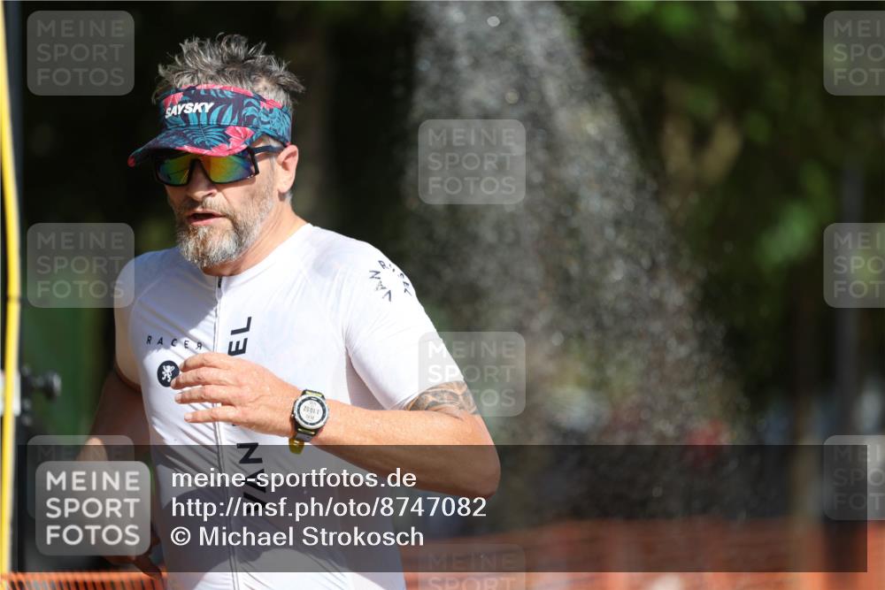 07.09.2025 - 19. Norderstedt Triathlon Michael Strokosch http://msf.ph/oto/8747082 07.09.2025 12:00:55 Laufen 284, 1152 meine-sportfotos.de