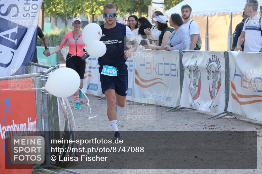 07.09.2025 - 19. Norderstedt Triathlon Luisa Fischer http://msf.ph/oto/8747088 07.09.2025 17:31:52 Ziel 1400 meine-sportfotos.de