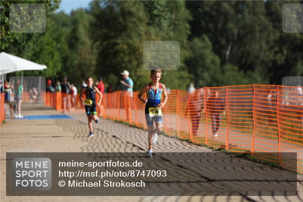 07.09.2025 - 19. Norderstedt Triathlon Michael Strokosch http://msf.ph/oto/8747093 07.09.2025 09:45:11 Laufen 567, 592 meine-sportfotos.de