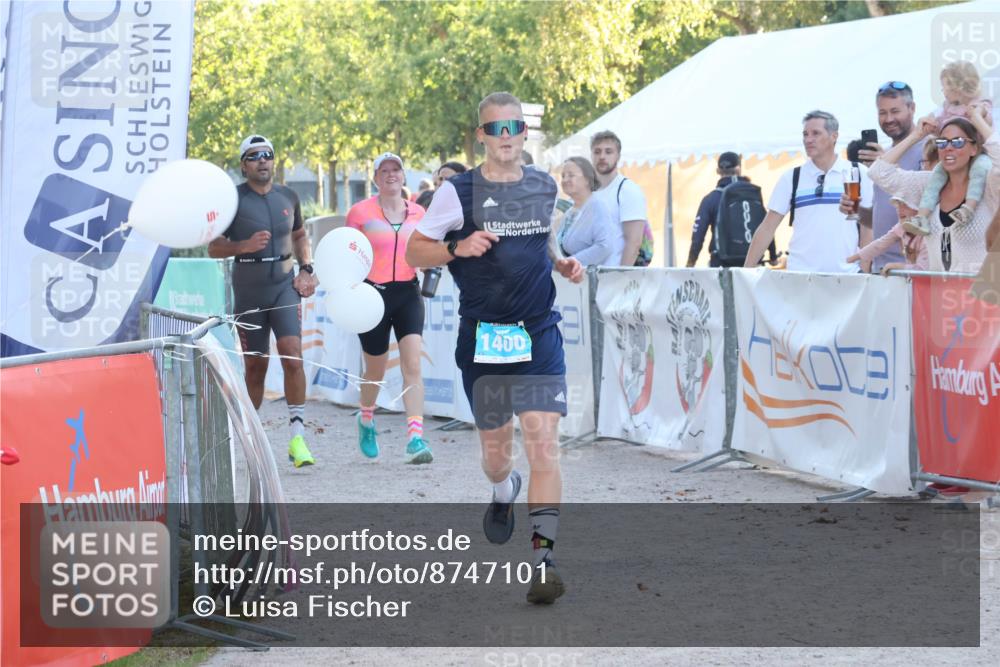 07.09.2025 - 19. Norderstedt Triathlon Luisa Fischer http://msf.ph/oto/8747101 07.09.2025 17:31:53 Ziel 1400 meine-sportfotos.de