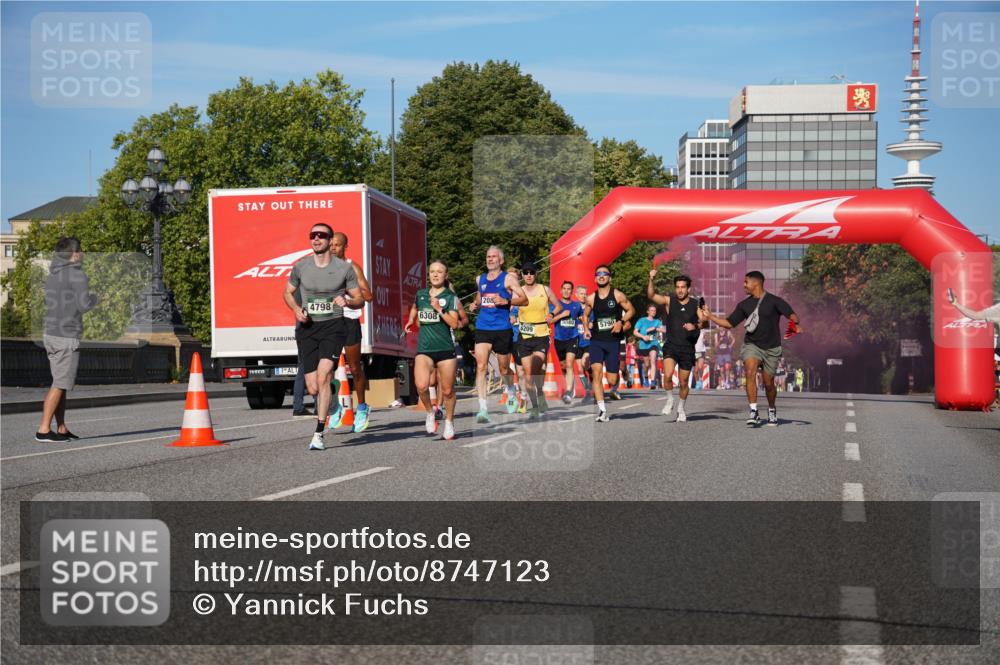 07.09.2025 - BARMER Alsterlauf Yannick Fuchs http://msf.ph/oto/8747123 07.09.2025 09:32:16 Laufen 4798, 208, 6308, 6209, 5080, 5790 meine-sportfotos.de