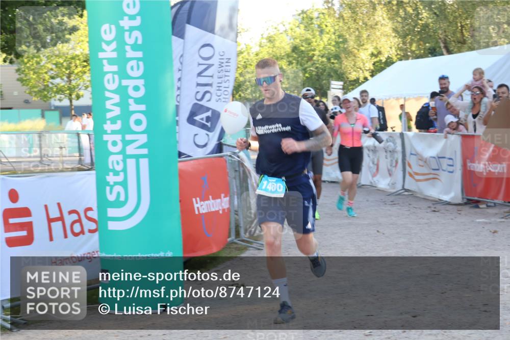 07.09.2025 - 19. Norderstedt Triathlon Luisa Fischer http://msf.ph/oto/8747124 07.09.2025 17:31:55 Ziel 914, 1400, 1442 meine-sportfotos.de