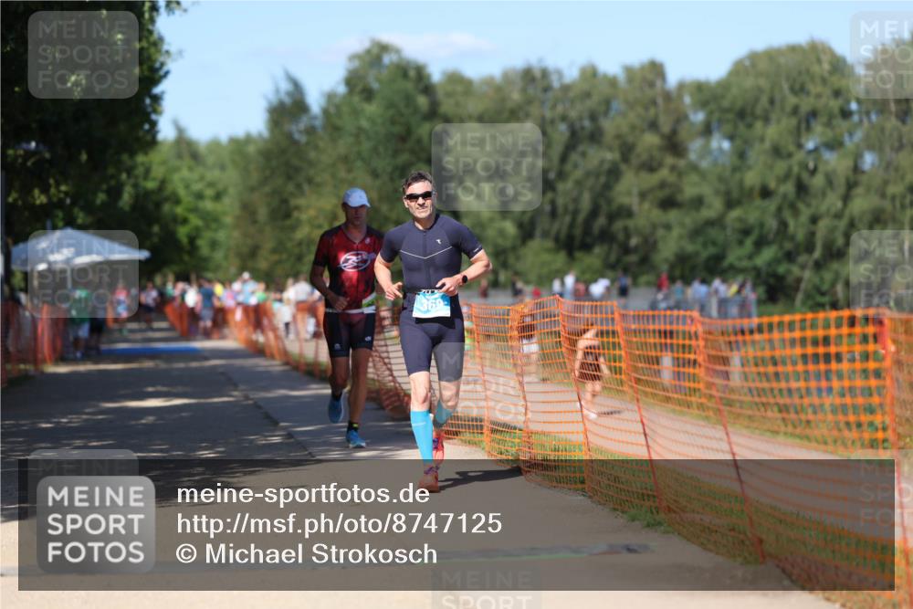 07.09.2025 - 19. Norderstedt Triathlon Michael Strokosch http://msf.ph/oto/8747125 07.09.2025 14:50:17 Laufen 369, 960 meine-sportfotos.de