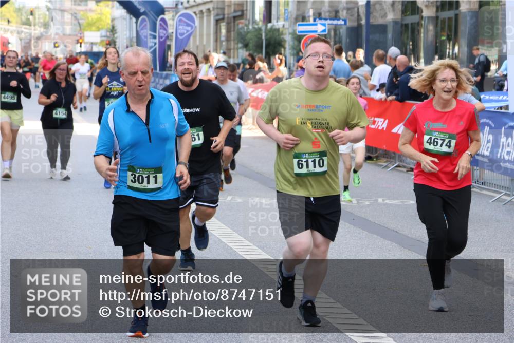 07.09.2025 - BARMER Alsterlauf Strokosch-Dieckow http://msf.ph/oto/8747151 07.09.2025 10:16:47 Ziel 2031, 2222, 2268, 2447, 2448, 2461, 2555, 2718, 4065, 4109, 4115, 4324, 4396, 4402, 4492, 4650, 4680, 5232, 5888, 6292 meine-sportfotos.de
