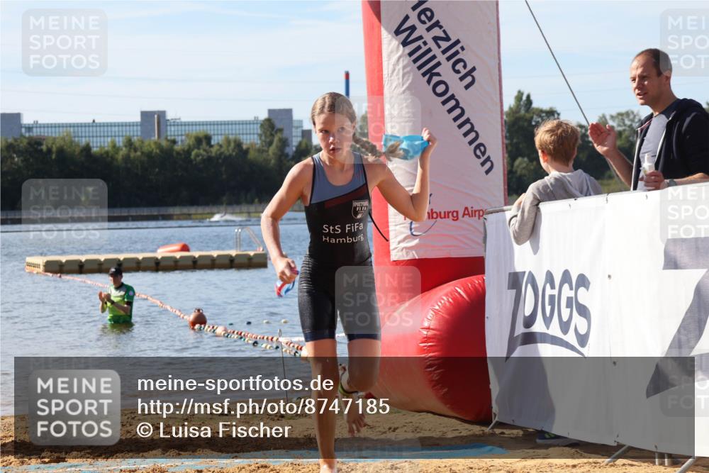 07.09.2025 - 19. Norderstedt Triathlon Luisa Fischer http://msf.ph/oto/8747185 07.09.2025 10:30:04 Schwimmen 59 meine-sportfotos.de