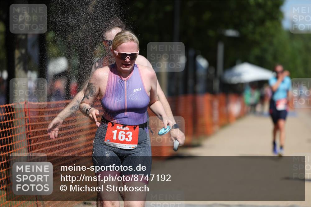 07.09.2025 - 19. Norderstedt Triathlon Michael Strokosch http://msf.ph/oto/8747192 07.09.2025 12:37:38 Laufen 162, 163, 192, 699, 761 meine-sportfotos.de