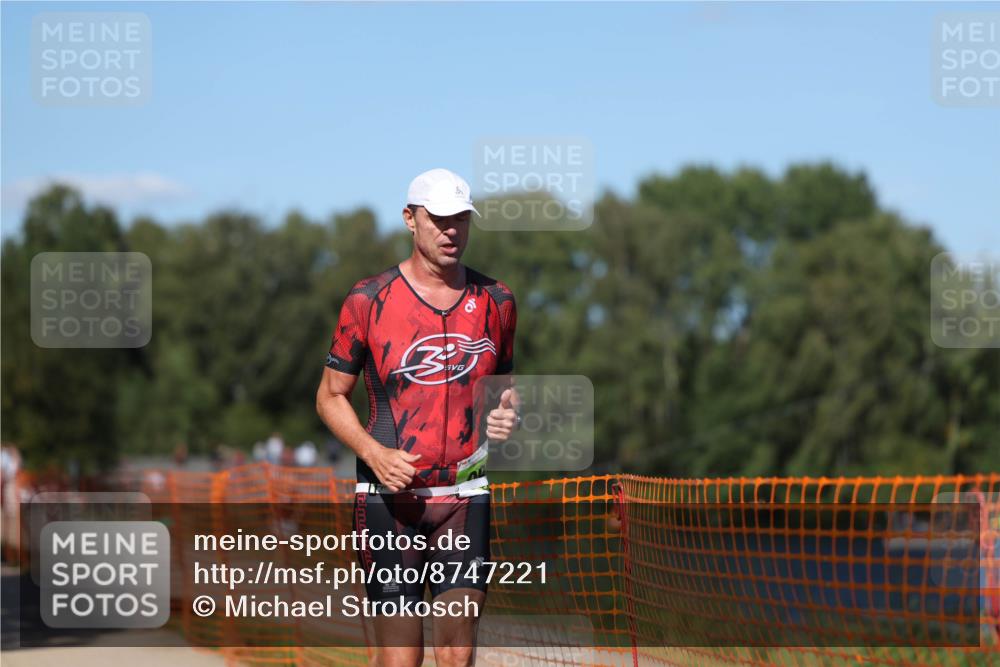07.09.2025 - 19. Norderstedt Triathlon Michael Strokosch http://msf.ph/oto/8747221 07.09.2025 14:50:22 Laufen 369, 960 meine-sportfotos.de