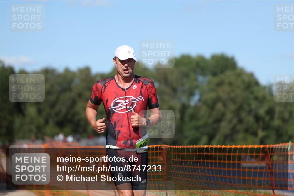 07.09.2025 - 19. Norderstedt Triathlon Michael Strokosch http://msf.ph/oto/8747233 07.09.2025 14:50:22 Laufen 369, 960 meine-sportfotos.de