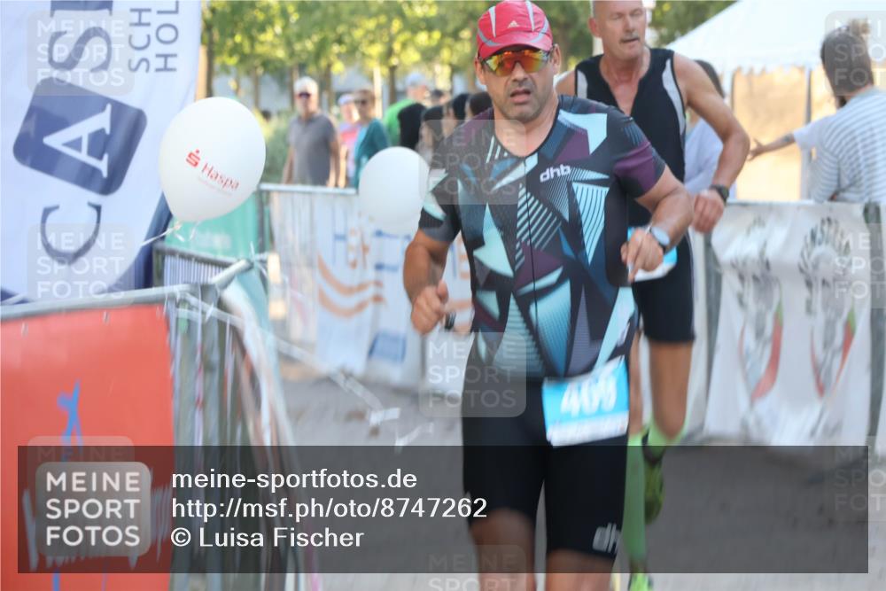 07.09.2025 - 19. Norderstedt Triathlon Luisa Fischer http://msf.ph/oto/8747262 07.09.2025 17:34:14 Ziel 409, 910 meine-sportfotos.de