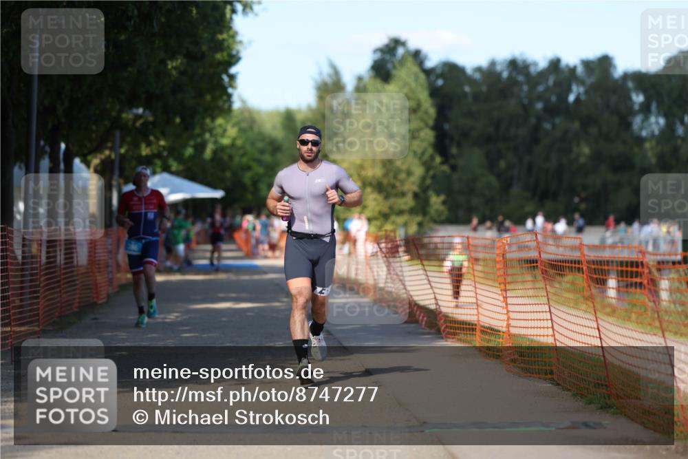 07.09.2025 - 19. Norderstedt Triathlon Michael Strokosch http://msf.ph/oto/8747277 07.09.2025 14:50:40 Laufen 366, 872 meine-sportfotos.de