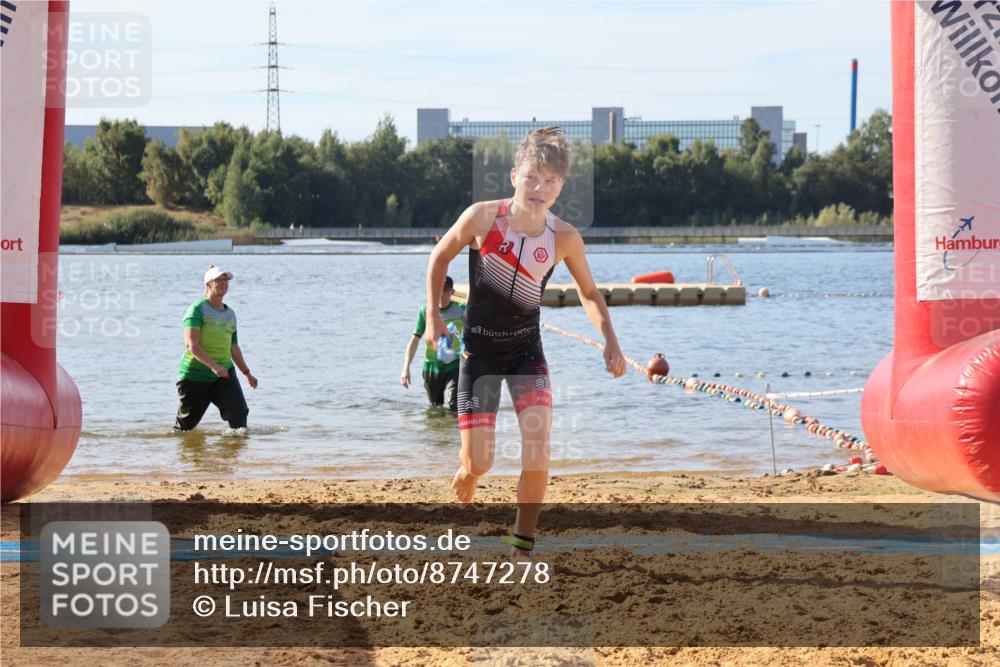 07.09.2025 - 19. Norderstedt Triathlon Luisa Fischer http://msf.ph/oto/8747278 07.09.2025 10:30:29 Schwimmen 69 meine-sportfotos.de