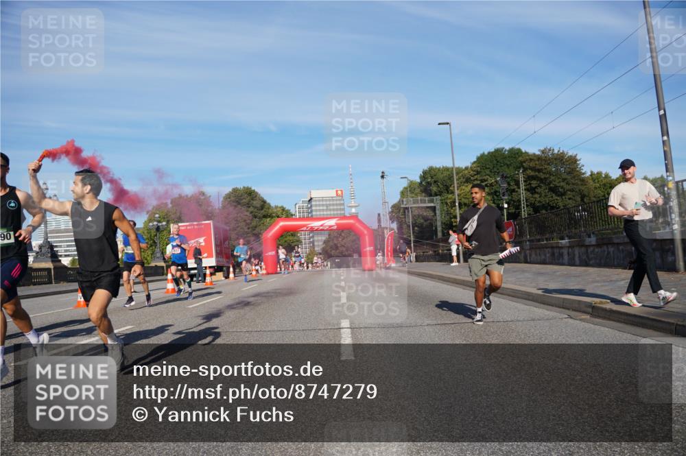 07.09.2025 - BARMER Alsterlauf Yannick Fuchs http://msf.ph/oto/8747279 07.09.2025 09:32:21 Laufen 06, 1133 meine-sportfotos.de