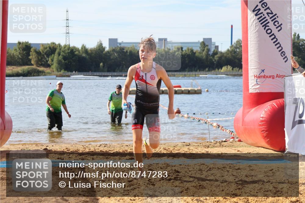 07.09.2025 - 19. Norderstedt Triathlon Luisa Fischer http://msf.ph/oto/8747283 07.09.2025 10:30:29 Schwimmen 69 meine-sportfotos.de