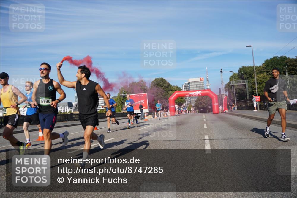 07.09.2025 - BARMER Alsterlauf Yannick Fuchs http://msf.ph/oto/8747285 07.09.2025 09:32:21 Laufen 5790 meine-sportfotos.de