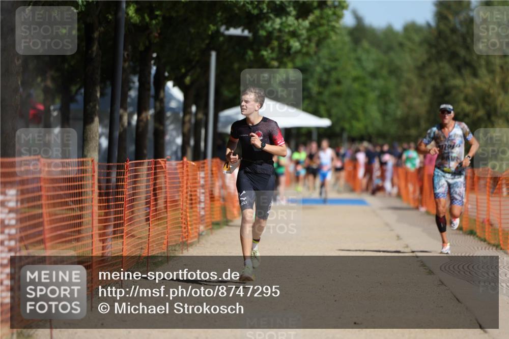 07.09.2025 - 19. Norderstedt Triathlon Michael Strokosch http://msf.ph/oto/8747295 07.09.2025 12:01:04 Laufen 787, 1152, 1156 meine-sportfotos.de