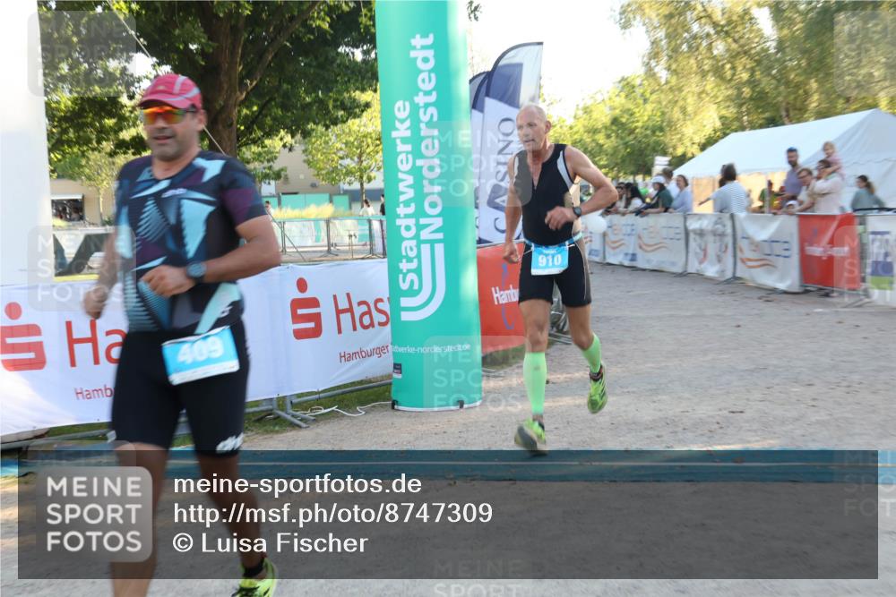 07.09.2025 - 19. Norderstedt Triathlon Luisa Fischer http://msf.ph/oto/8747309 07.09.2025 17:34:17 Ziel 409, 432, 910 meine-sportfotos.de
