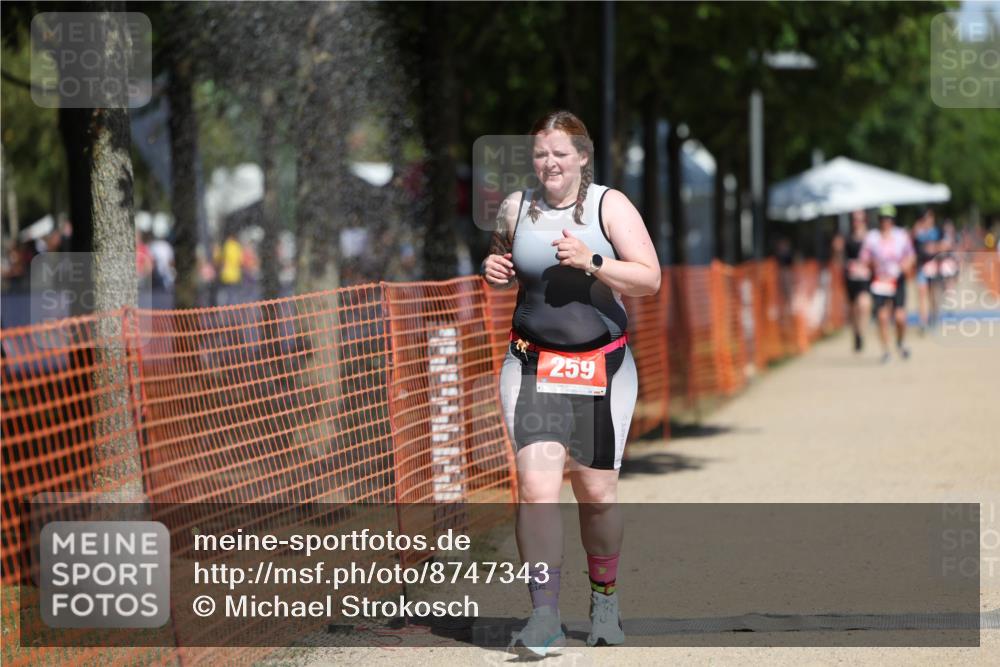 07.09.2025 - 19. Norderstedt Triathlon Michael Strokosch http://msf.ph/oto/8747343 07.09.2025 12:37:47 Laufen 259 meine-sportfotos.de