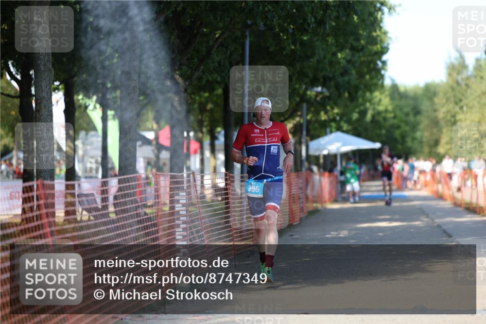 07.09.2025 - 19. Norderstedt Triathlon Michael Strokosch http://msf.ph/oto/8747349 07.09.2025 14:50:43 Laufen 366, 872 meine-sportfotos.de