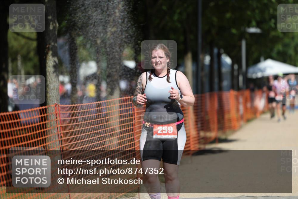 07.09.2025 - 19. Norderstedt Triathlon Michael Strokosch http://msf.ph/oto/8747352 07.09.2025 12:37:48 Laufen 259 meine-sportfotos.de