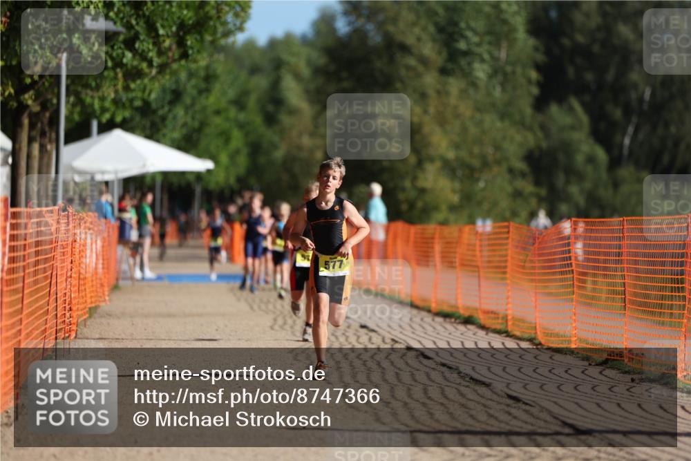 07.09.2025 - 19. Norderstedt Triathlon Michael Strokosch http://msf.ph/oto/8747366 07.09.2025 09:45:41 Laufen 574, 577 meine-sportfotos.de