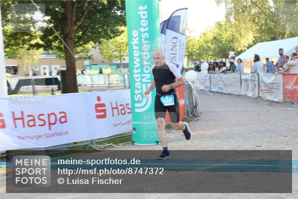 07.09.2025 - 19. Norderstedt Triathlon Luisa Fischer http://msf.ph/oto/8747372 07.09.2025 17:34:22 Ziel 409, 432, 910 meine-sportfotos.de