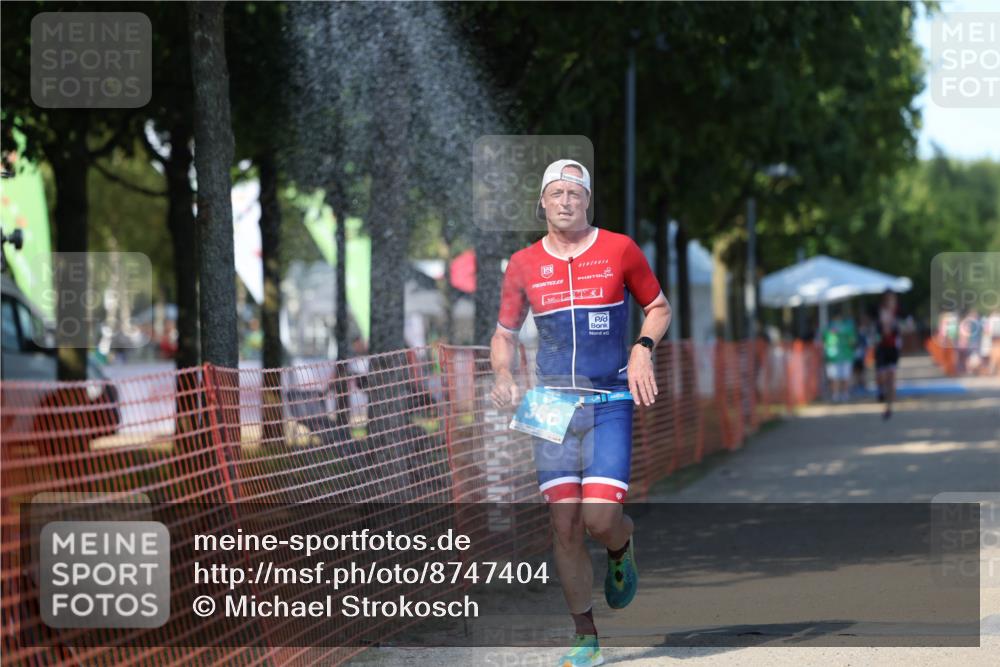 07.09.2025 - 19. Norderstedt Triathlon Michael Strokosch http://msf.ph/oto/8747404 07.09.2025 14:50:44 Laufen 366, 872 meine-sportfotos.de