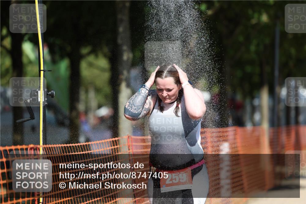 07.09.2025 - 19. Norderstedt Triathlon Michael Strokosch http://msf.ph/oto/8747405 07.09.2025 12:37:50 Laufen 259 meine-sportfotos.de