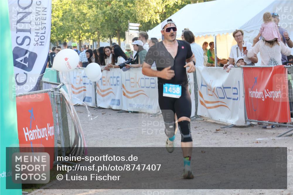 07.09.2025 - 19. Norderstedt Triathlon Luisa Fischer http://msf.ph/oto/8747407 07.09.2025 17:35:01 Ziel 1458 meine-sportfotos.de