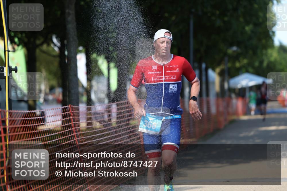 07.09.2025 - 19. Norderstedt Triathlon Michael Strokosch http://msf.ph/oto/8747427 07.09.2025 14:50:45 Laufen 366, 872 meine-sportfotos.de