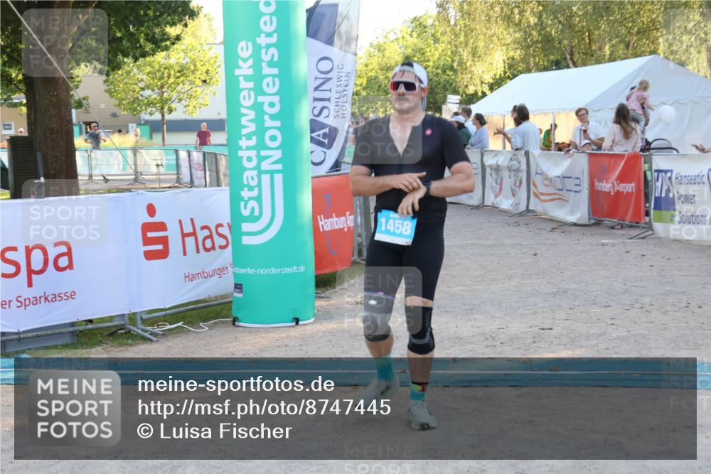07.09.2025 - 19. Norderstedt Triathlon Luisa Fischer http://msf.ph/oto/8747445 07.09.2025 17:35:03 Ziel 1458 meine-sportfotos.de