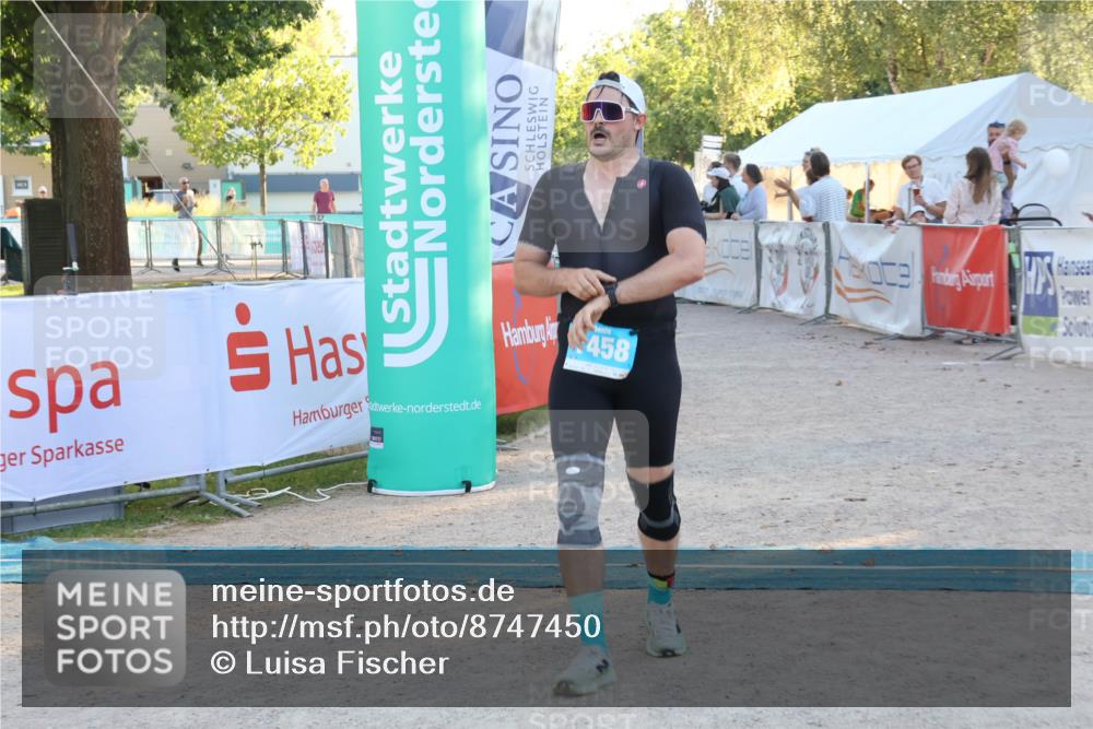07.09.2025 - 19. Norderstedt Triathlon Luisa Fischer http://msf.ph/oto/8747450 07.09.2025 17:35:03 Ziel 1458 meine-sportfotos.de
