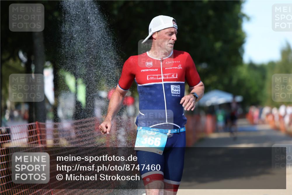 07.09.2025 - 19. Norderstedt Triathlon Michael Strokosch http://msf.ph/oto/8747460 07.09.2025 14:50:46 Laufen 366, 872 meine-sportfotos.de