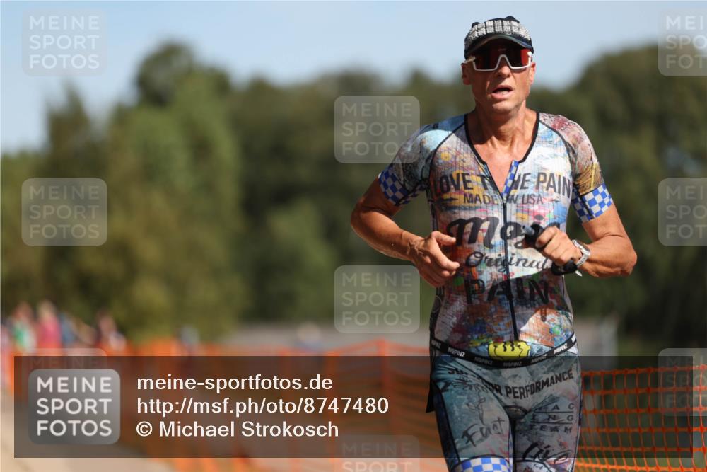 07.09.2025 - 19. Norderstedt Triathlon Michael Strokosch http://msf.ph/oto/8747480 07.09.2025 12:01:11 Laufen 787, 796, 1156 meine-sportfotos.de