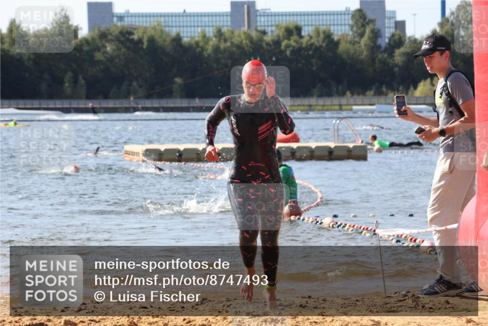 07.09.2025 - 19. Norderstedt Triathlon Luisa Fischer http://msf.ph/oto/8747493 07.09.2025 10:49:08 Schwimmen 1163, 1165, 1168, 1185, 1191, 1196 meine-sportfotos.de