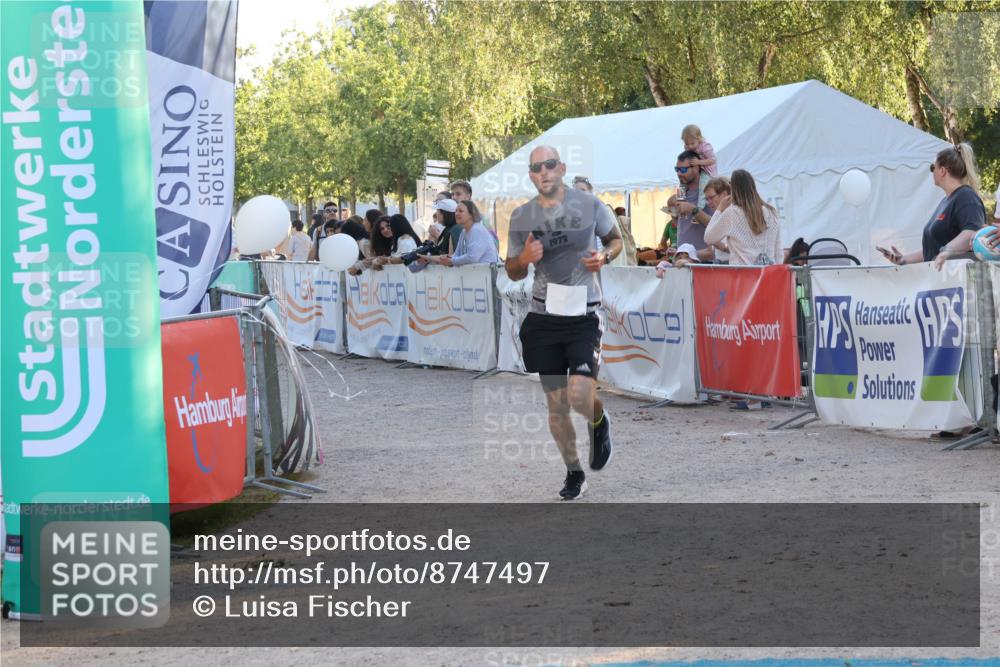 07.09.2025 - 19. Norderstedt Triathlon Luisa Fischer http://msf.ph/oto/8747497 07.09.2025 17:35:12 Ziel 925 meine-sportfotos.de
