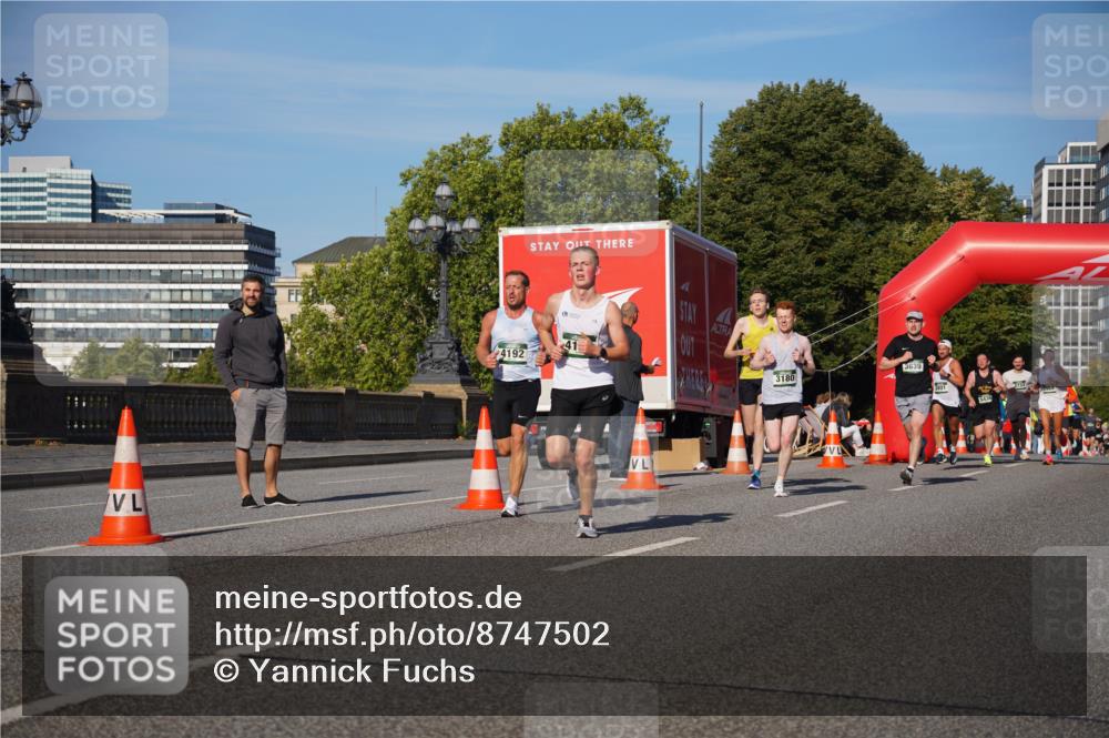 07.09.2025 - BARMER Alsterlauf Yannick Fuchs http://msf.ph/oto/8747502 07.09.2025 09:32:35 Laufen 4192, 41, 3180, 3620, 5436 meine-sportfotos.de