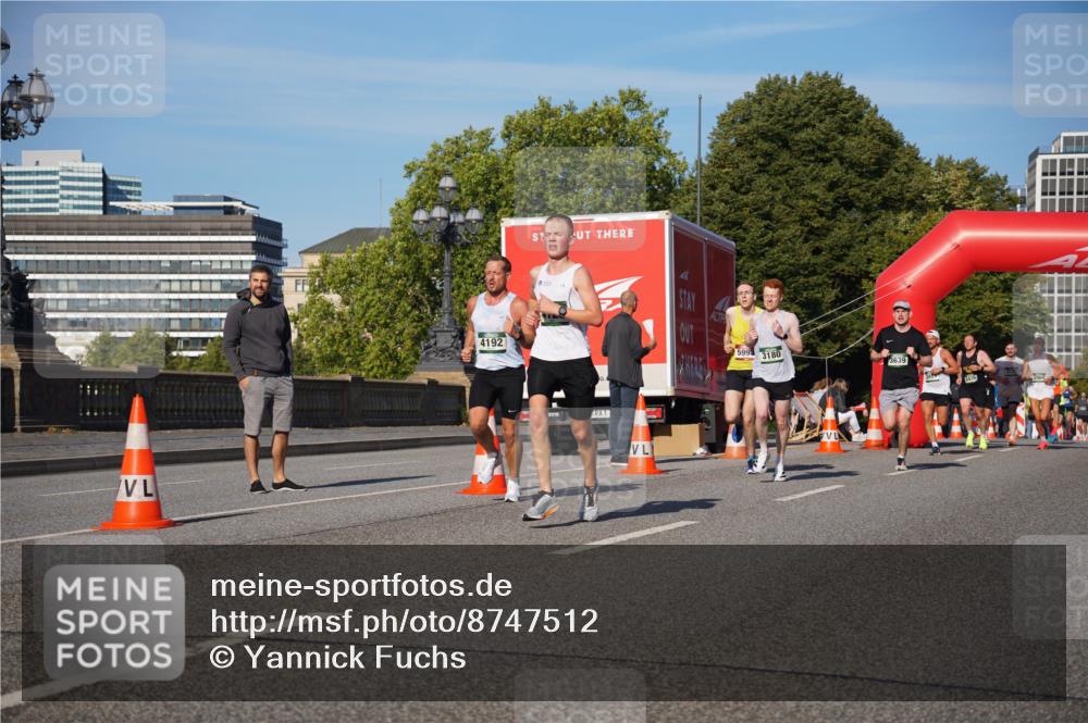 07.09.2025 - BARMER Alsterlauf Yannick Fuchs http://msf.ph/oto/8747512 07.09.2025 09:32:35 Laufen 4192, 1, 5993, 3180, 3639 meine-sportfotos.de