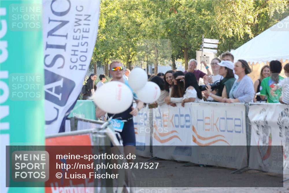 07.09.2025 - 19. Norderstedt Triathlon Luisa Fischer http://msf.ph/oto/8747527 07.09.2025 17:35:25 Ziel 386 meine-sportfotos.de