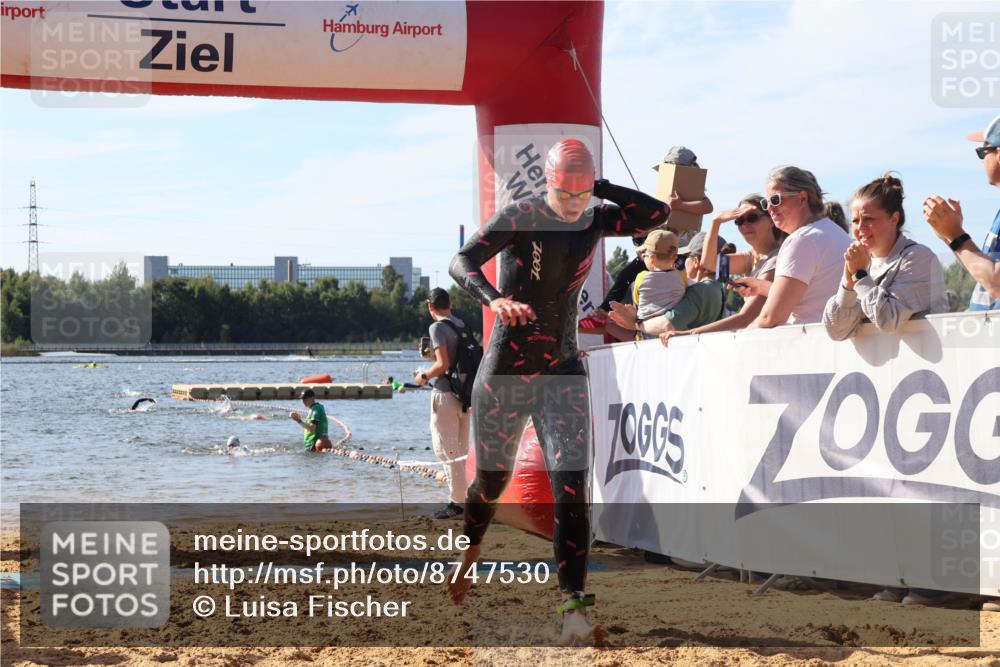 07.09.2025 - 19. Norderstedt Triathlon Luisa Fischer http://msf.ph/oto/8747530 07.09.2025 10:49:10 Schwimmen 1163, 1165, 1168, 1191, 1196 meine-sportfotos.de