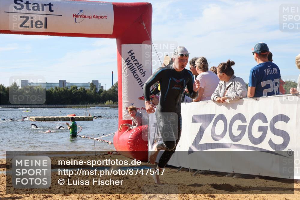 07.09.2025 - 19. Norderstedt Triathlon Luisa Fischer http://msf.ph/oto/8747547 07.09.2025 10:49:20 Schwimmen 1180, 1196 meine-sportfotos.de