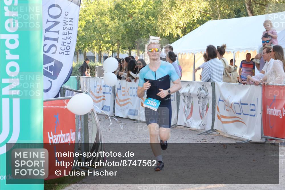 07.09.2025 - 19. Norderstedt Triathlon Luisa Fischer http://msf.ph/oto/8747562 07.09.2025 17:35:27 Ziel 386 meine-sportfotos.de